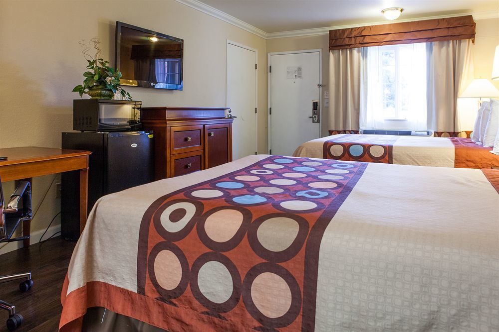 Super 8 Ukiah By Wyndham Eksteriør bilde
