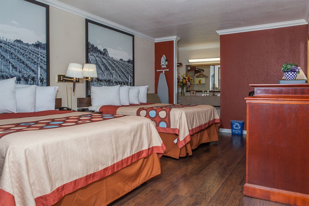 Super 8 Ukiah By Wyndham Eksteriør bilde